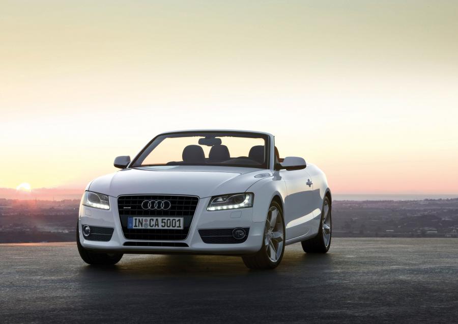  Audi A5 Cabriolet 3.0 TDI 2009 года  (фото 57 из 72)